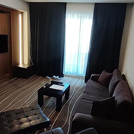 Cihangir Bosphorus 4*