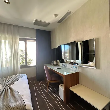 Cihangir Bosphorus Hotel Istanbul