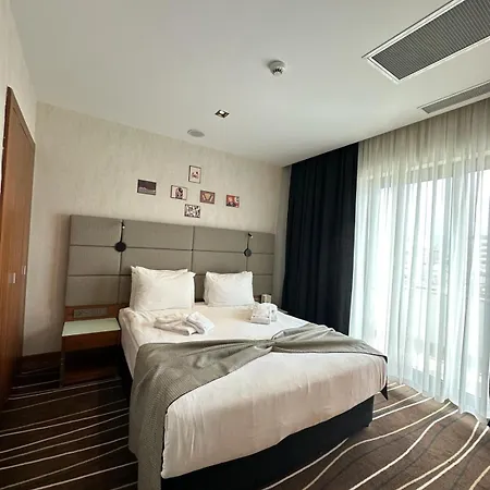 Cihangir Bosphorus 4*