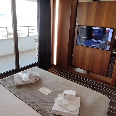 Cihangir Bosphorus 4*