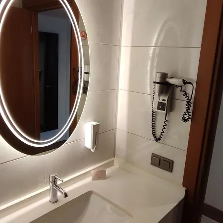 Cihangir Bosphorus 4*