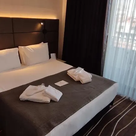 Cihangir Bosphorus 4*