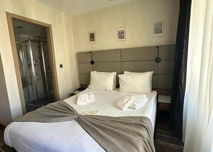 Cihangir Bosphorus 酒店 4*