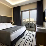 Cihangir Bosphorus 호텔 4*