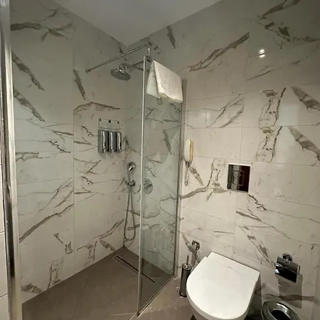 Cihangir Bosphorus Otel