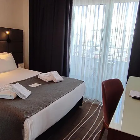 Cihangir Bosphorus Otel 4*