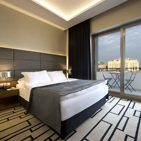 Cihangir Bosphorus 4*